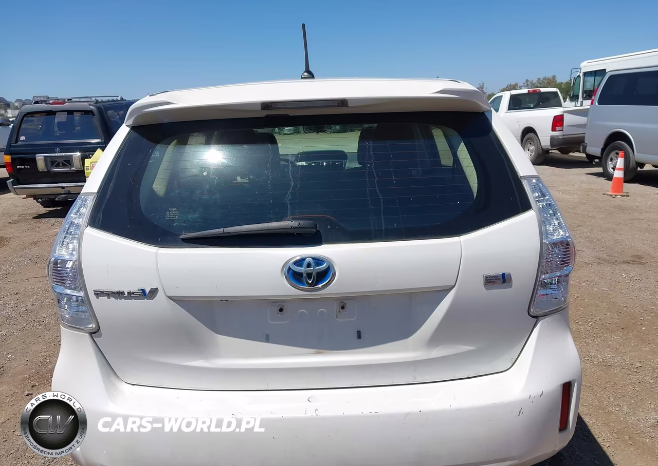 2013 Toyota Prius V Two VIN:JTDZN3EU4D3206609 - 16