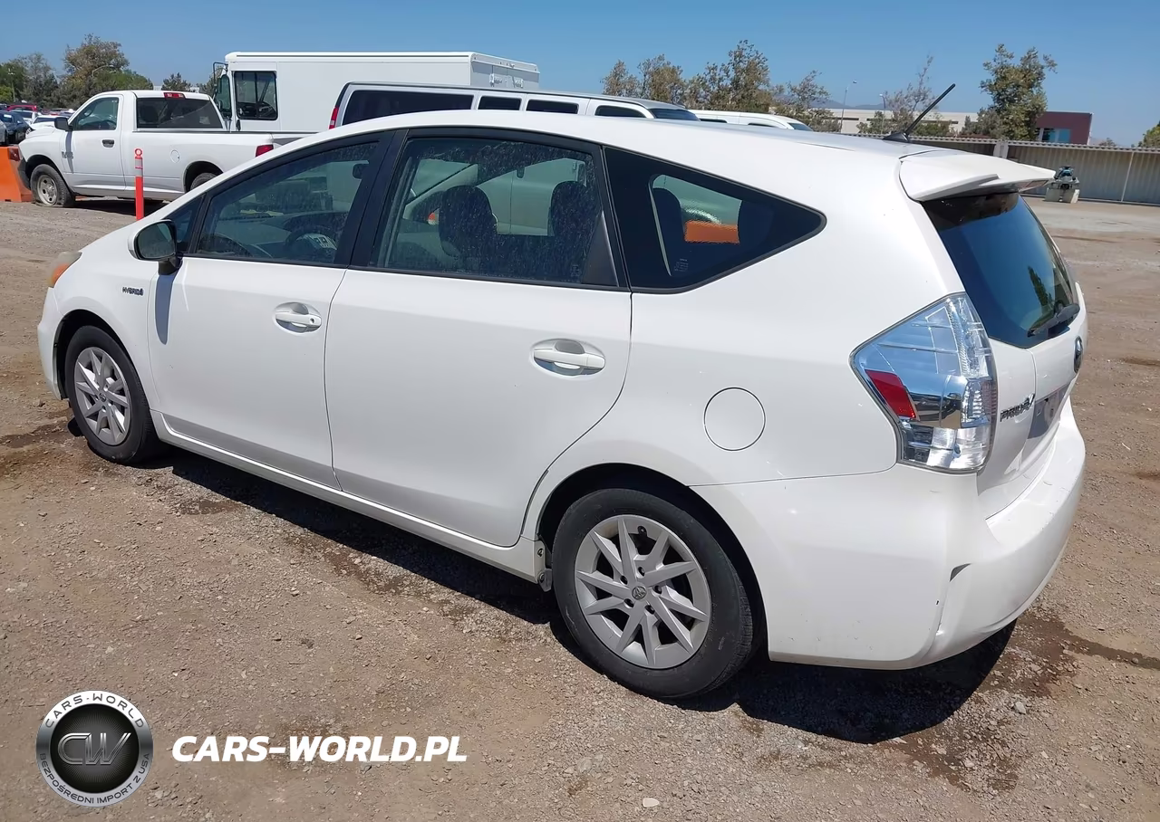 2013 Toyota Prius V Two VIN:JTDZN3EU4D3206609 - 3