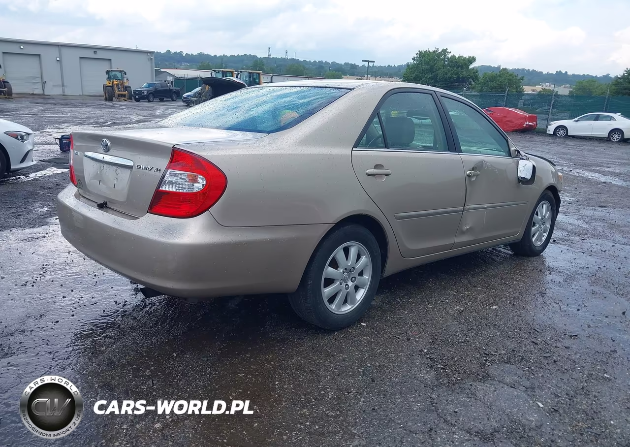 2004 Toyota Camry Xle VIN:4T1BE30K34U800461 - 4