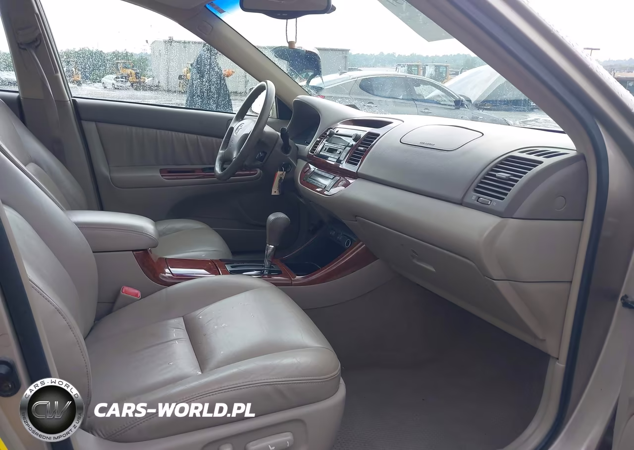 2004 Toyota Camry Xle VIN:4T1BE30K34U800461 - 5
