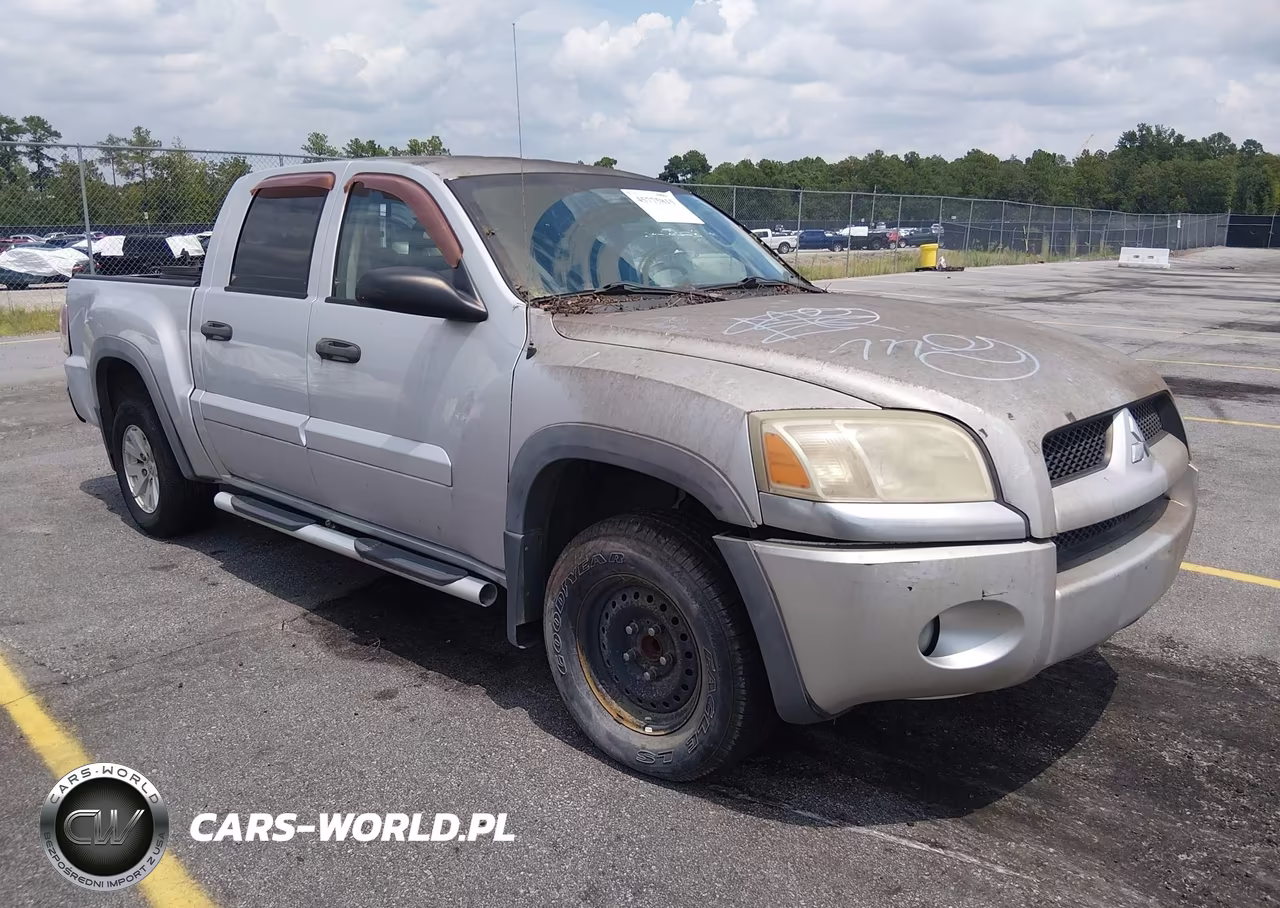 2006 Mitsubishi Raider Ls