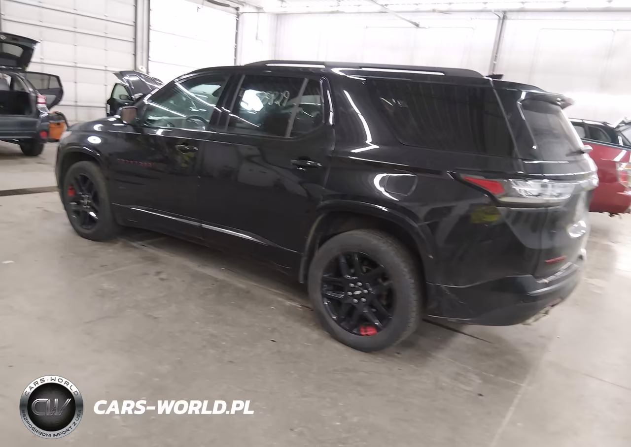 2018 Chevrolet Traverse Premier VIN:1GNEVJKW9JJ215412 - 3