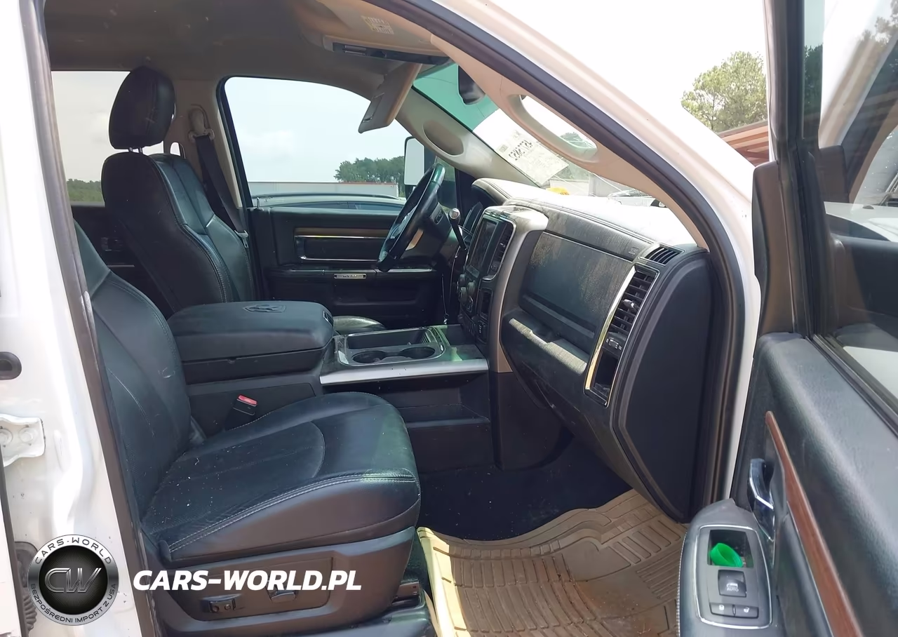 2018 Ram 2500 Laramie 4X4 6'4 Box VIN:3C6UR5NL8JG162194 - 5