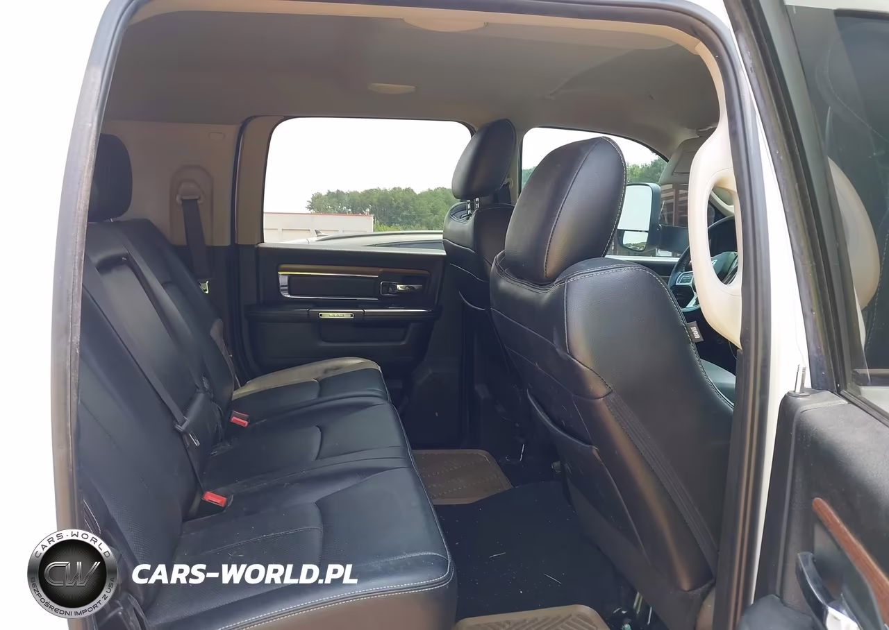 2018 Ram 2500 Laramie 4X4 6'4 Box VIN:3C6UR5NL8JG162194 - 8