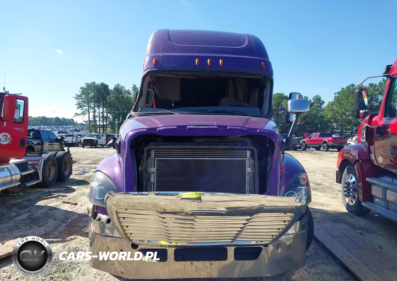2017 Freightliner Cascadia 125 VIN:3AKJGLDR6HSHS6403 - 16