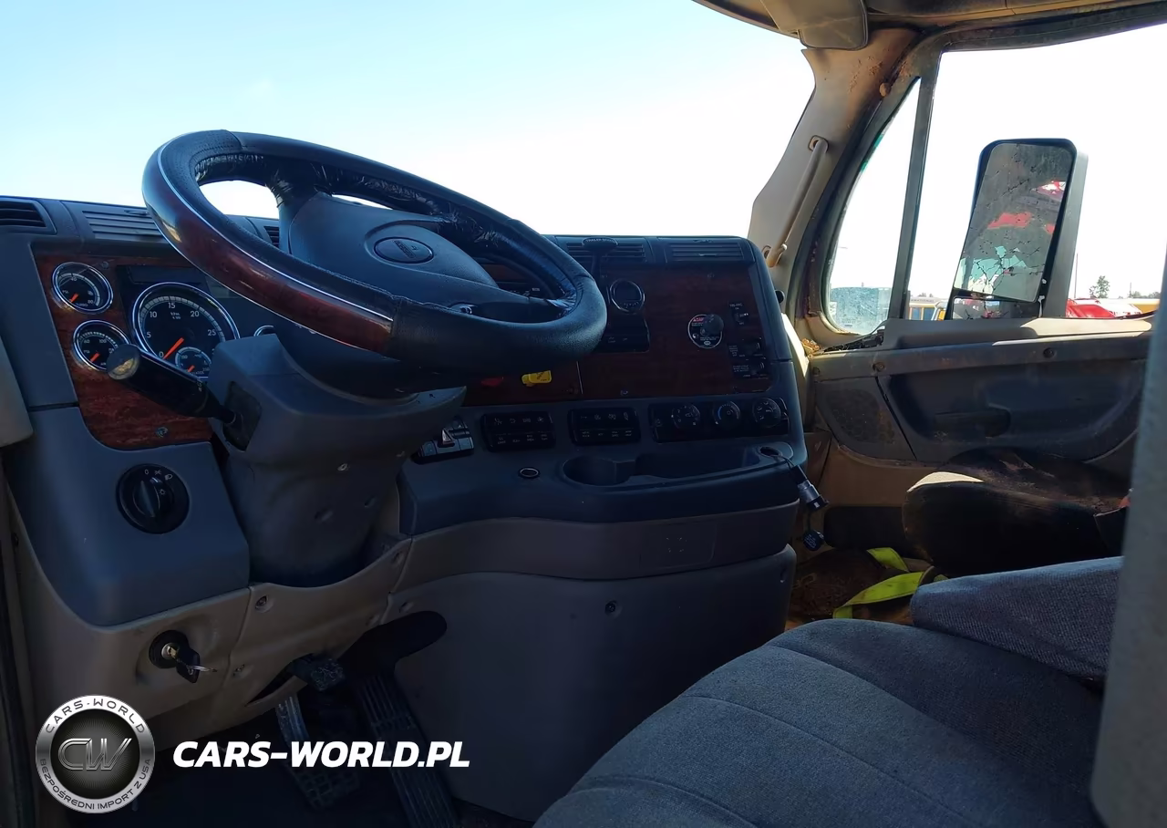 2017 Freightliner Cascadia 125 VIN:3AKJGLDR6HSHS6403 - 7