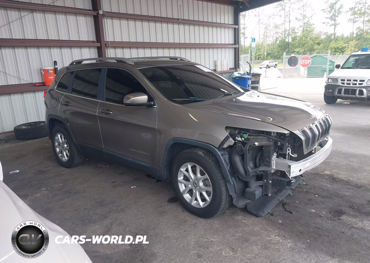 2016 Jeep Cherokee Latitude – zdjęcie 1 z 16
