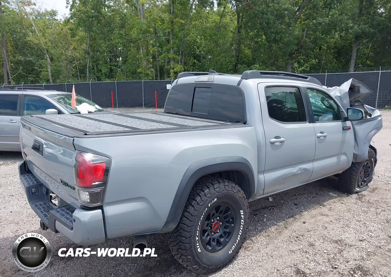 2017 Toyota Tacoma Trd Pro VIN:5TFCZ5AN3HX069391 - 4