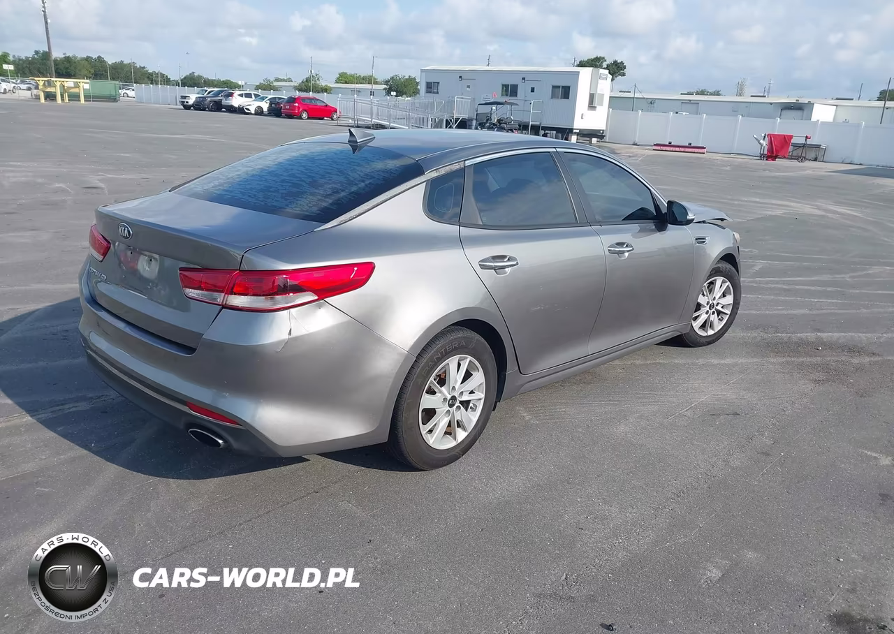 2018 Kia Optima Lx VIN:5XXGT4L32JG222462 - 4