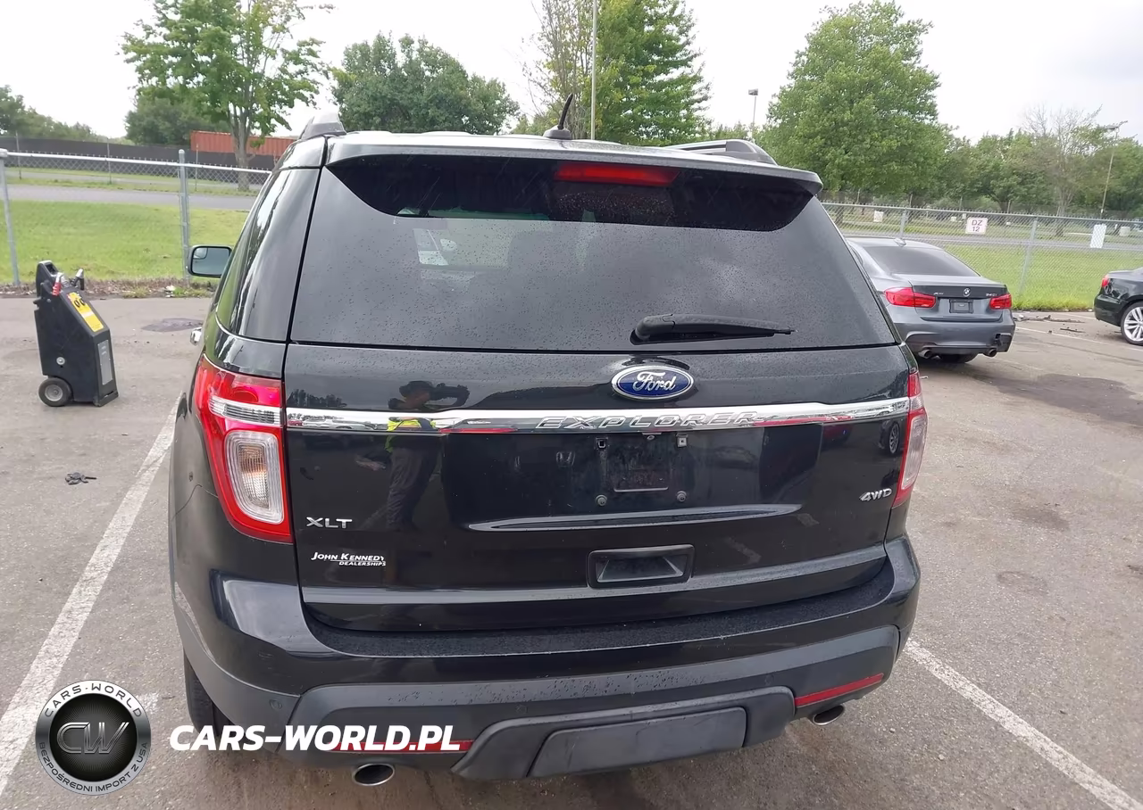 2015 Ford Explorer Xlt VIN:1FM5K8D81FGC11251 - 16