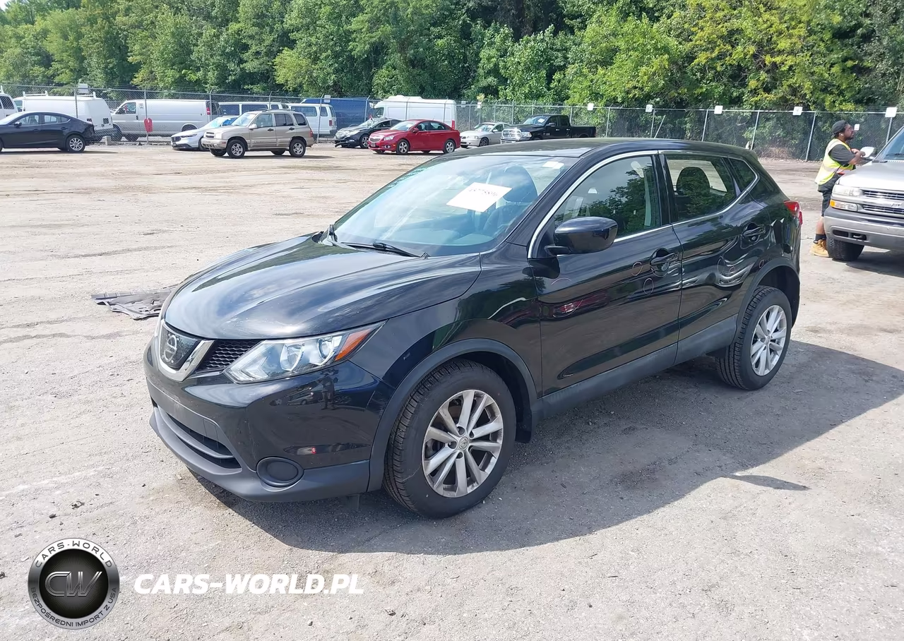 2018 Nissan Rogue Sport S VIN:JN1BJ1CP2JW196898 - 2