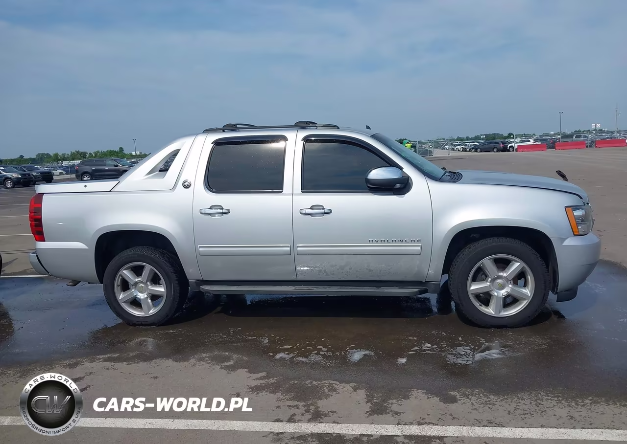 2013 Chevrolet Avalanche Lt VIN:3GNTKFE7XDG297724 - 13