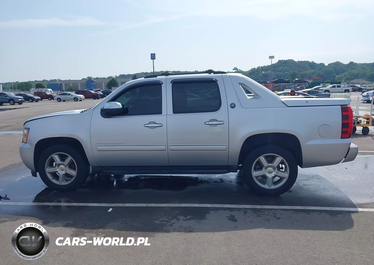 2013 Chevrolet Avalanche Lt VIN:3GNTKFE7XDG297724 - 14