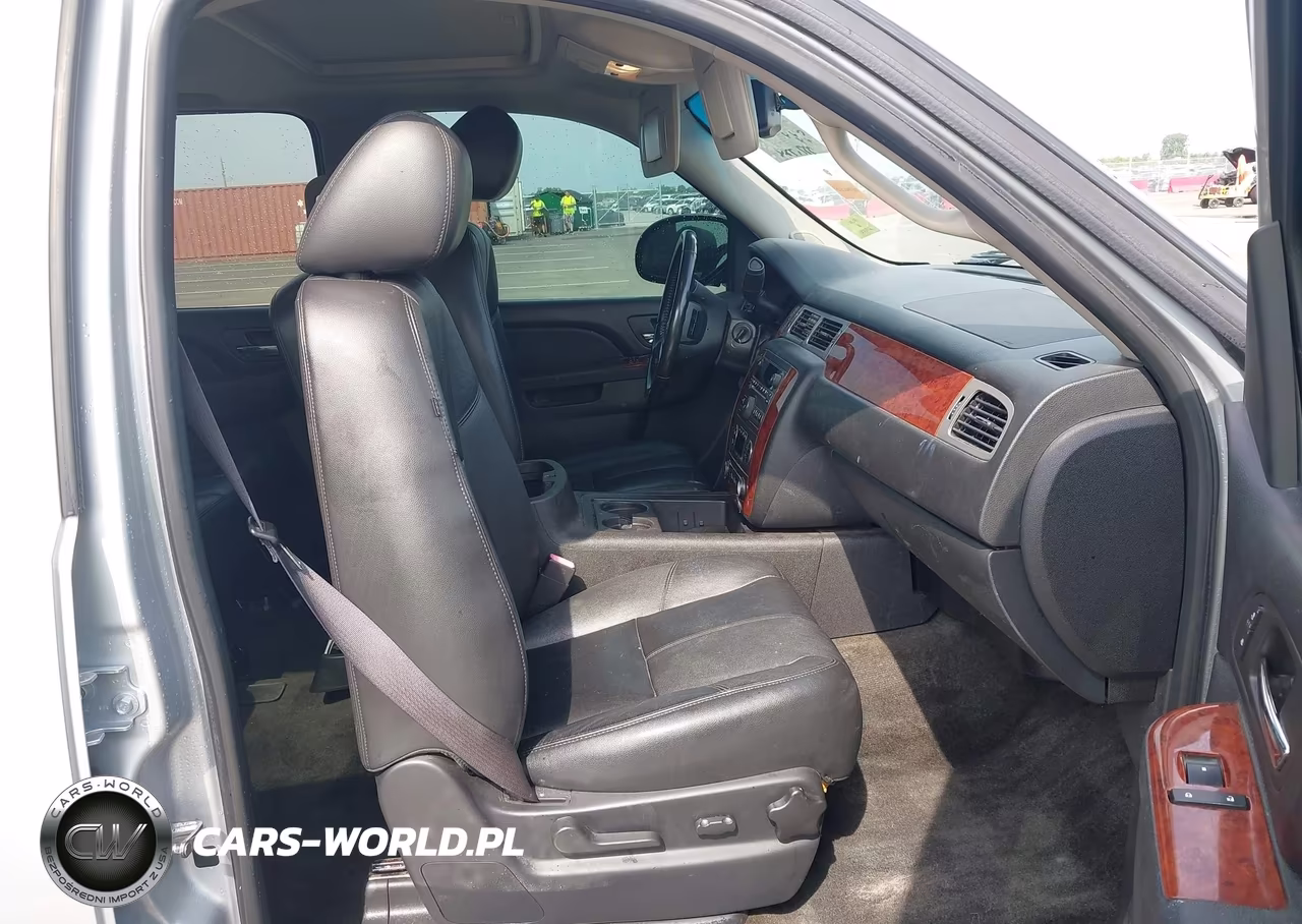 2013 Chevrolet Avalanche Lt VIN:3GNTKFE7XDG297724 - 5