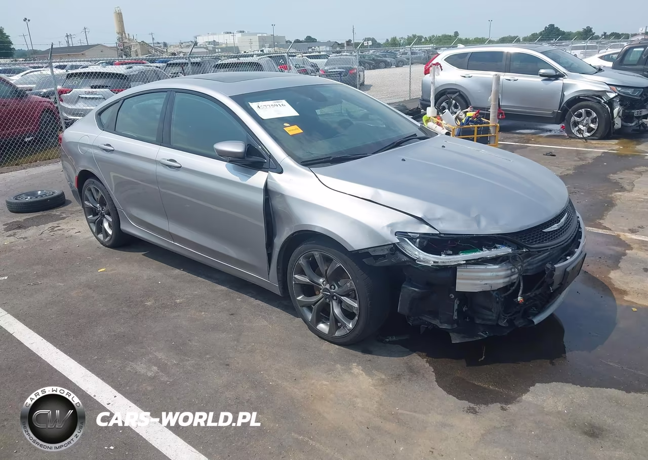 2015 Chrysler 200 S