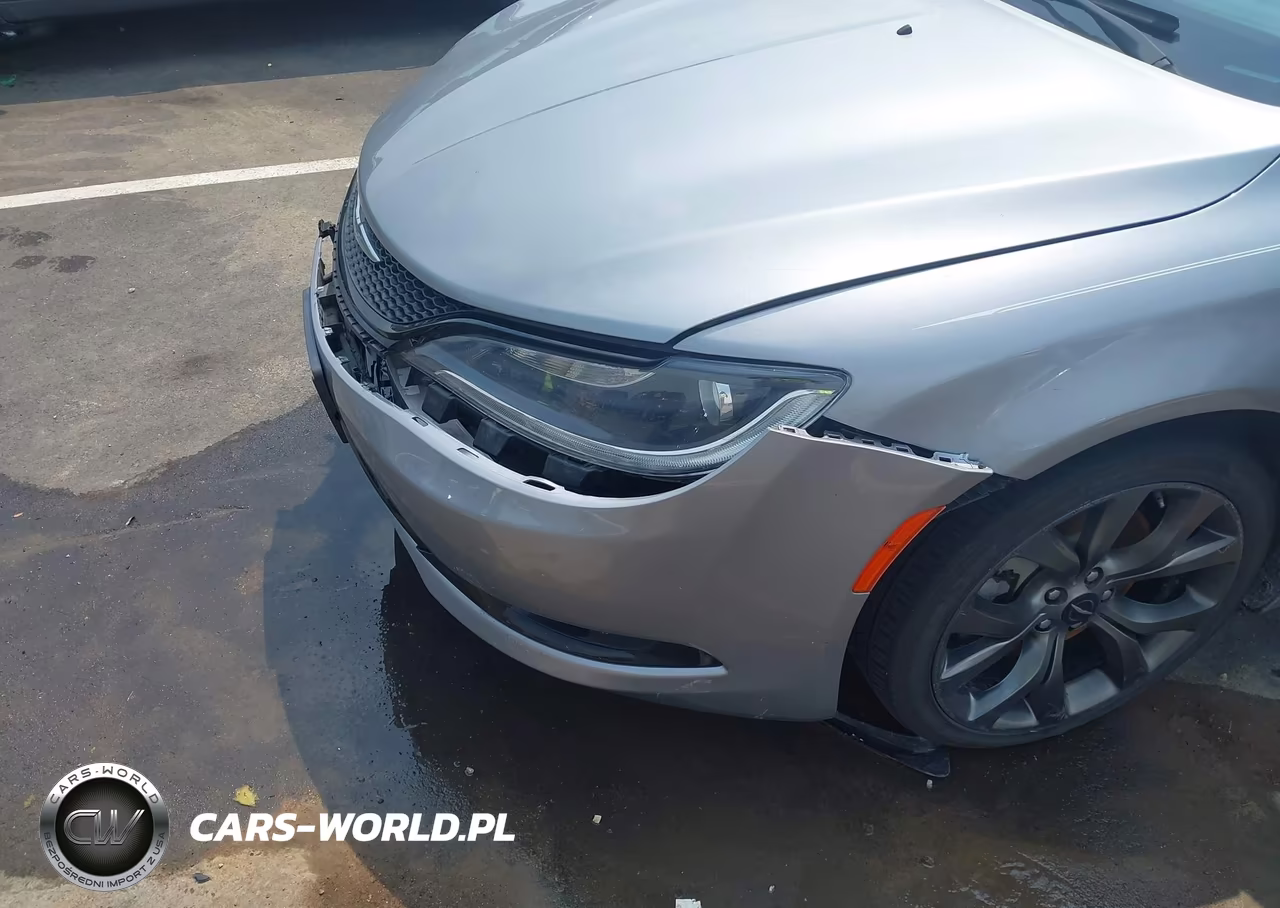 2015 Chrysler 200 S VIN:1C3CCCBG7FN580931 - 17