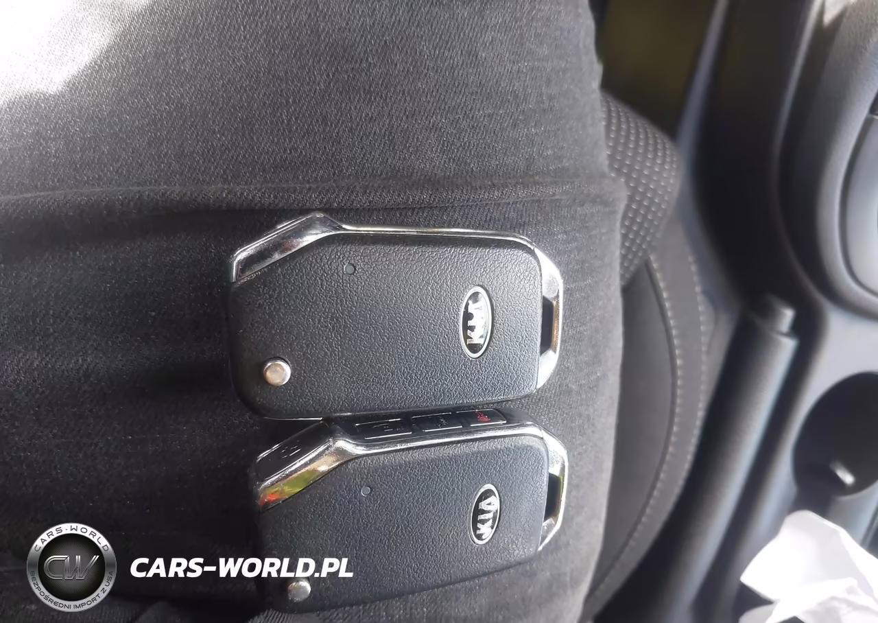 2021 Kia Forte Lxs VIN:3KPF24AD1ME338260 - 11