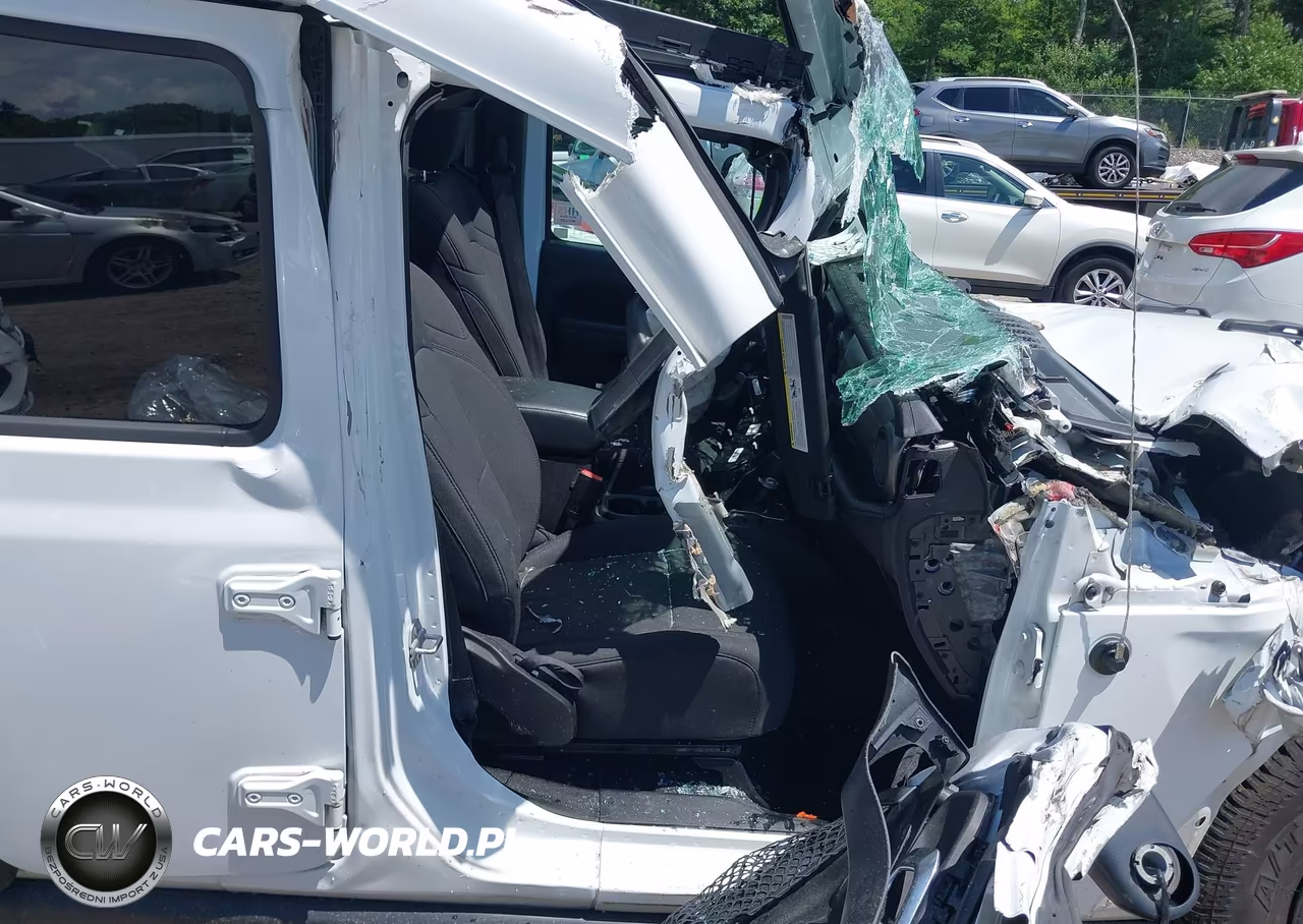 2021 Jeep Wrangler Unlimited Willys 4X4 VIN:1C4HJXDG4MW750925 - 5