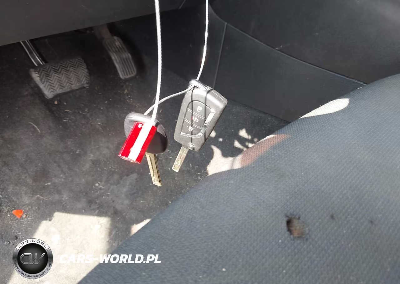 2022 Toyota Corolla Le VIN:5YFEPMAE9NP331031 - 11