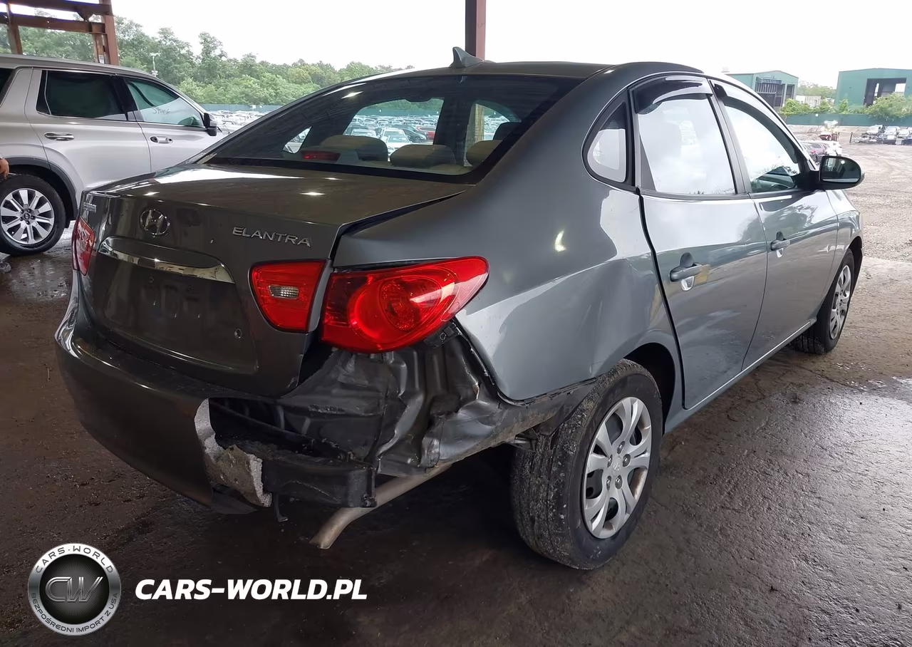 2010 Hyundai Elantra Gls VIN:KMHDU4AD6AU911888 - 4
