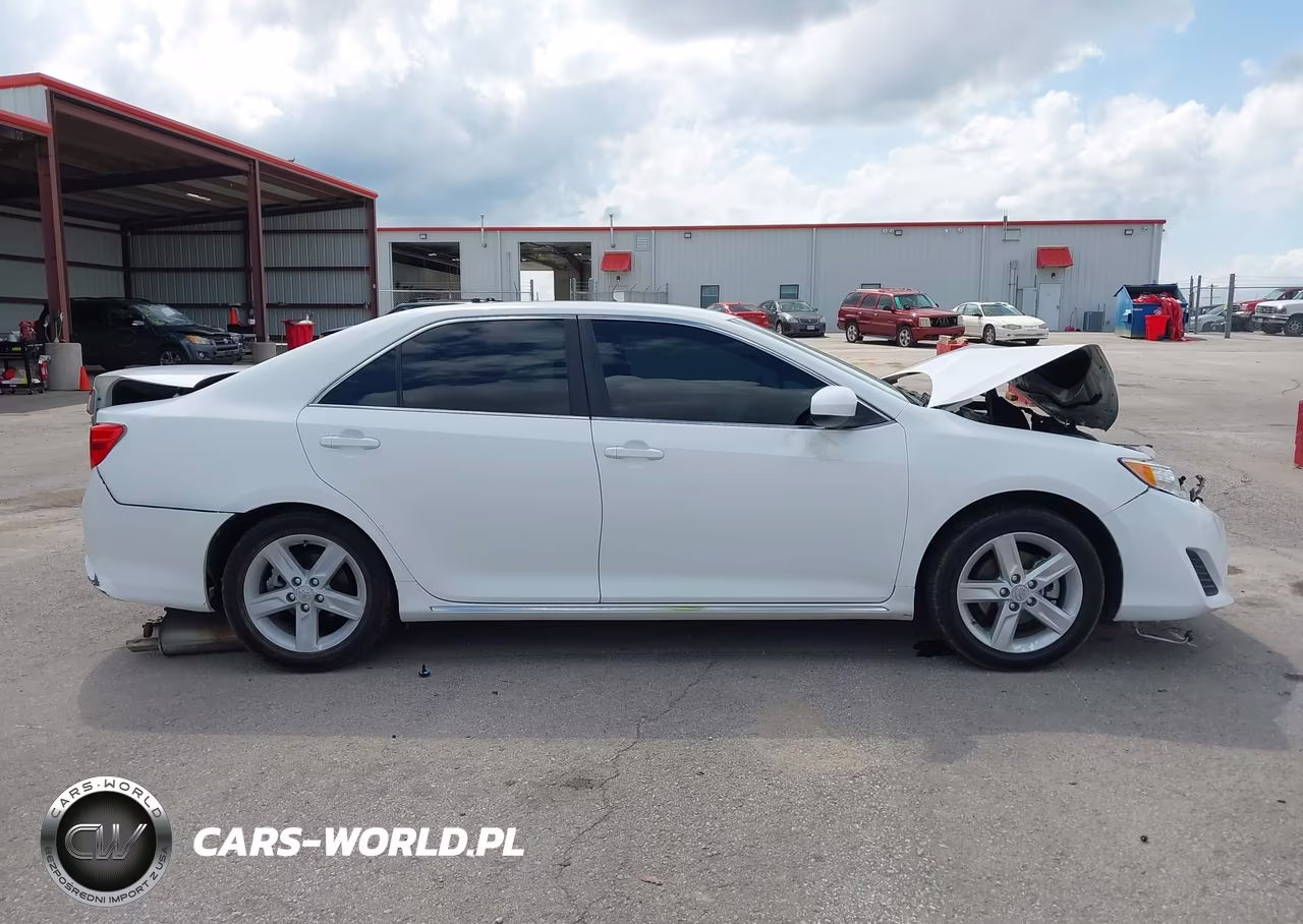 2012 Toyota Camry Le VIN:4T1BF1FK2CU553960 - 13