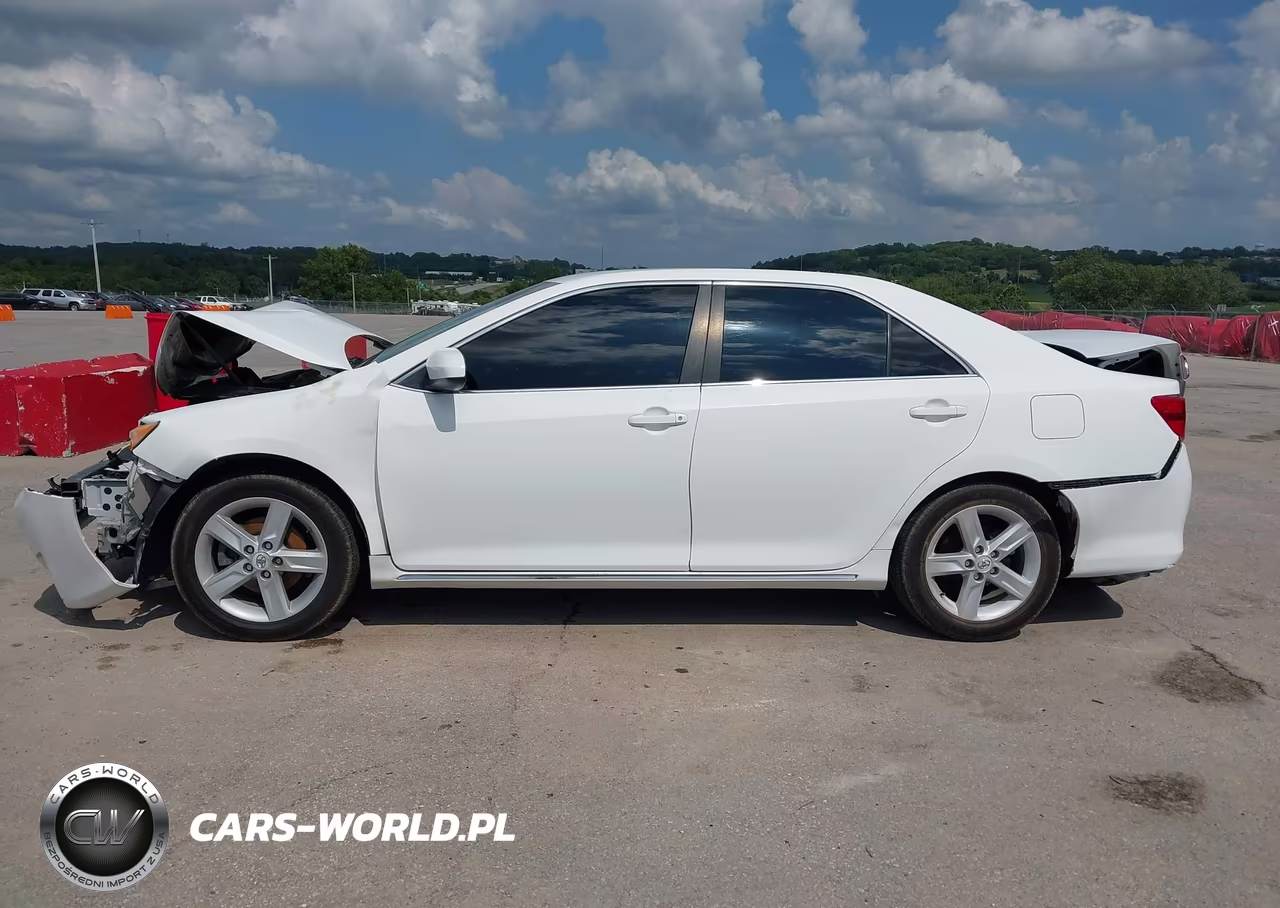 2012 Toyota Camry Le VIN:4T1BF1FK2CU553960 - 14