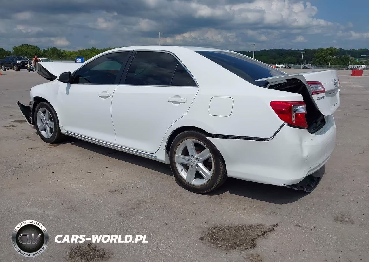 2012 Toyota Camry Le VIN:4T1BF1FK2CU553960 - 3