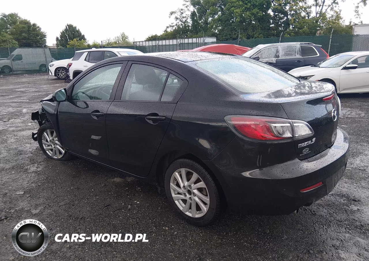 2013 Mazda Mazda3 I Touring VIN:JM1BL1VP5D1811398 - 3