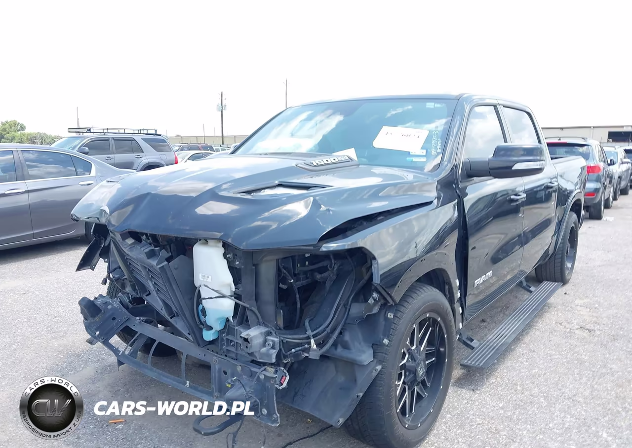 2019 Ram 1500 Laramie VIN:1C6SRFJT7KN612686 - 2