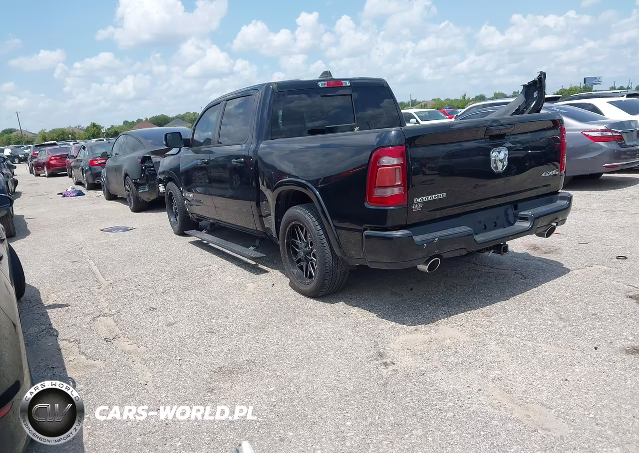 2019 Ram 1500 Laramie VIN:1C6SRFJT7KN612686 - 3