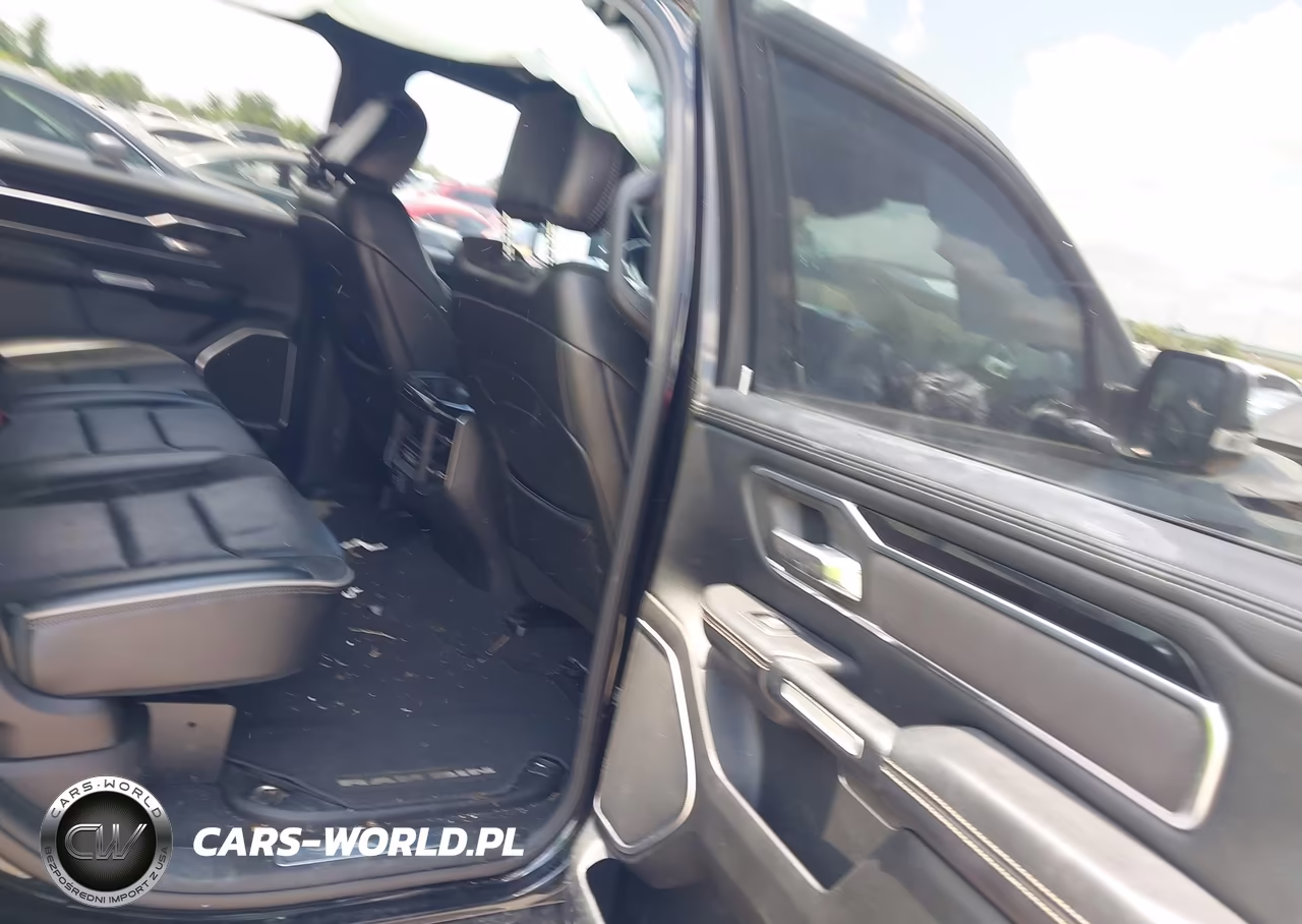 2019 Ram 1500 Laramie VIN:1C6SRFJT7KN612686 - 8