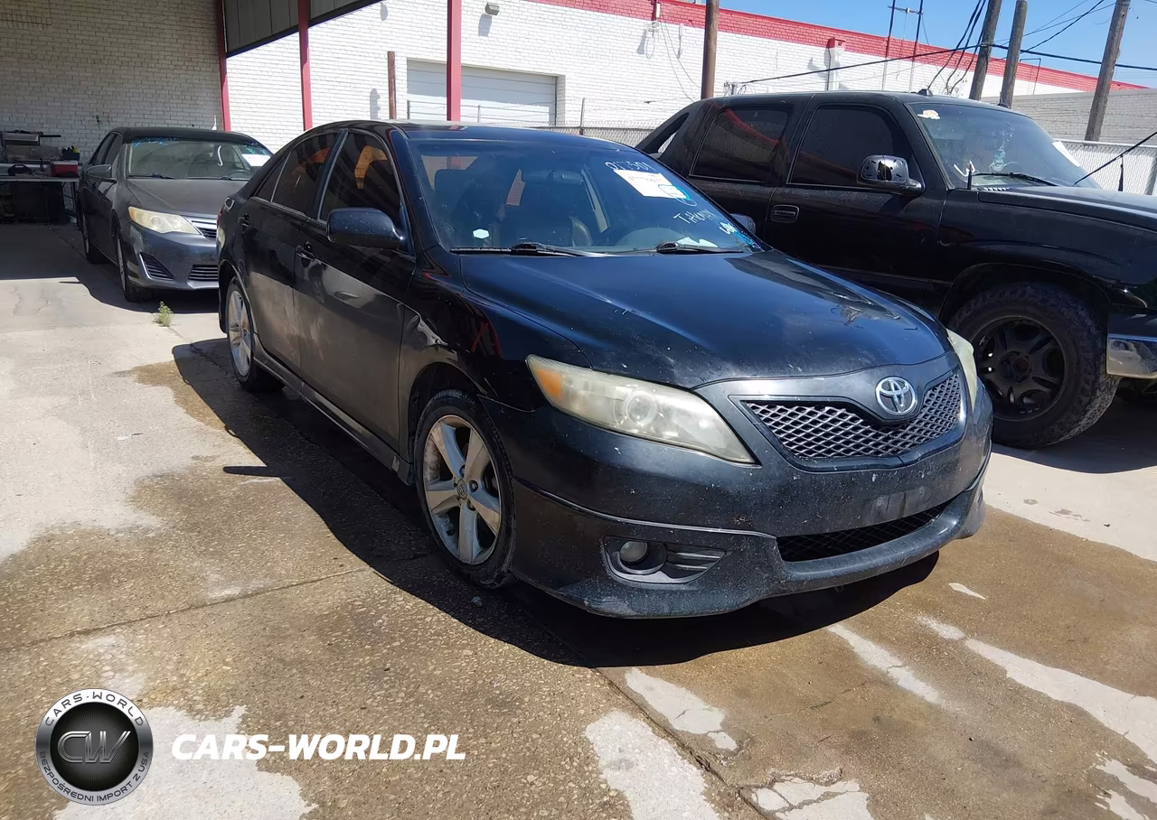 2010 Toyota Camry Se – zdjęcie 1 z 16