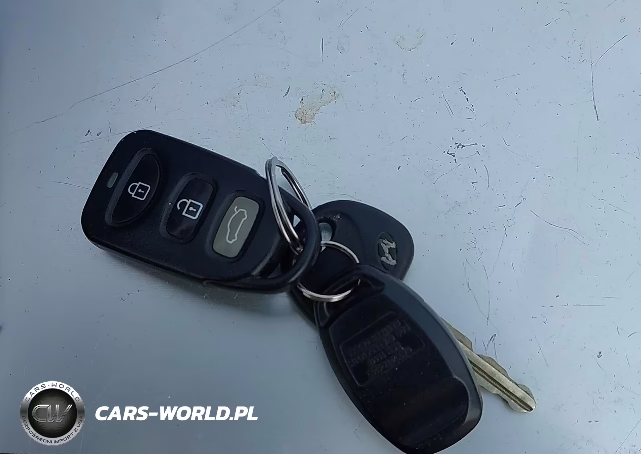 2008 Hyundai Elantra Gls-Se VIN:KMHDU46D88U530739 - 11