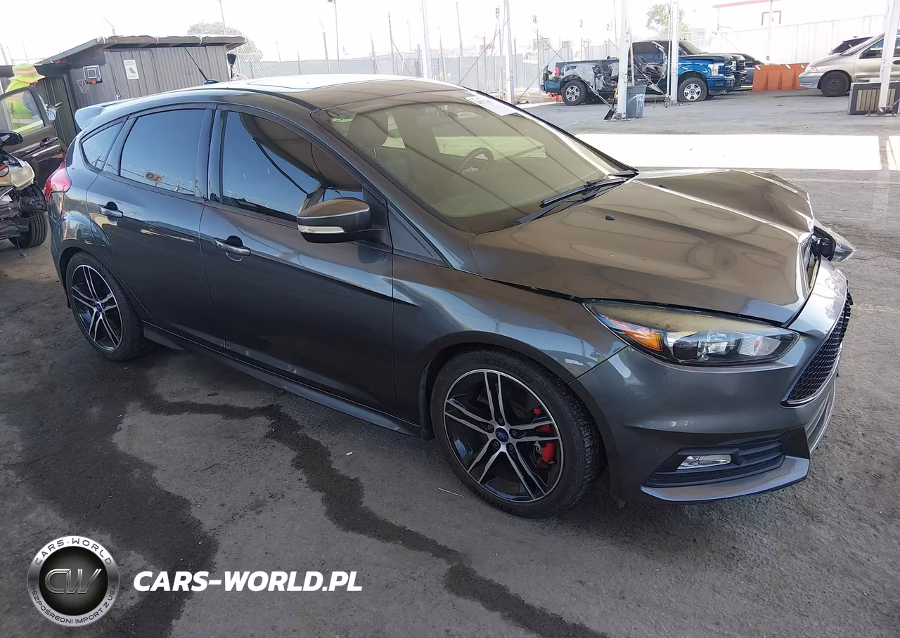 2017 Ford Focus St – zdjęcie 1 z 18
