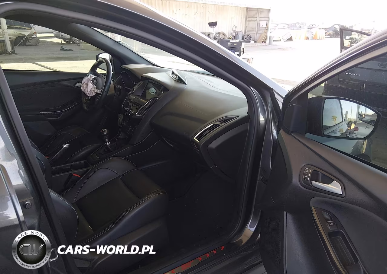 2017 Ford Focus St VIN:1FADP3L94HL277467 - 5