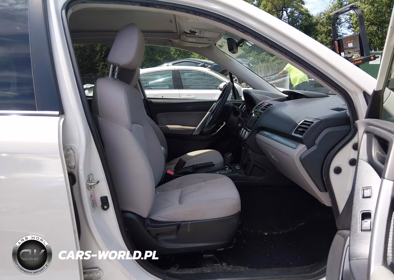 2017 Subaru Forester 2.5I Premium VIN:JF2SJAEC3HH442655 - 5