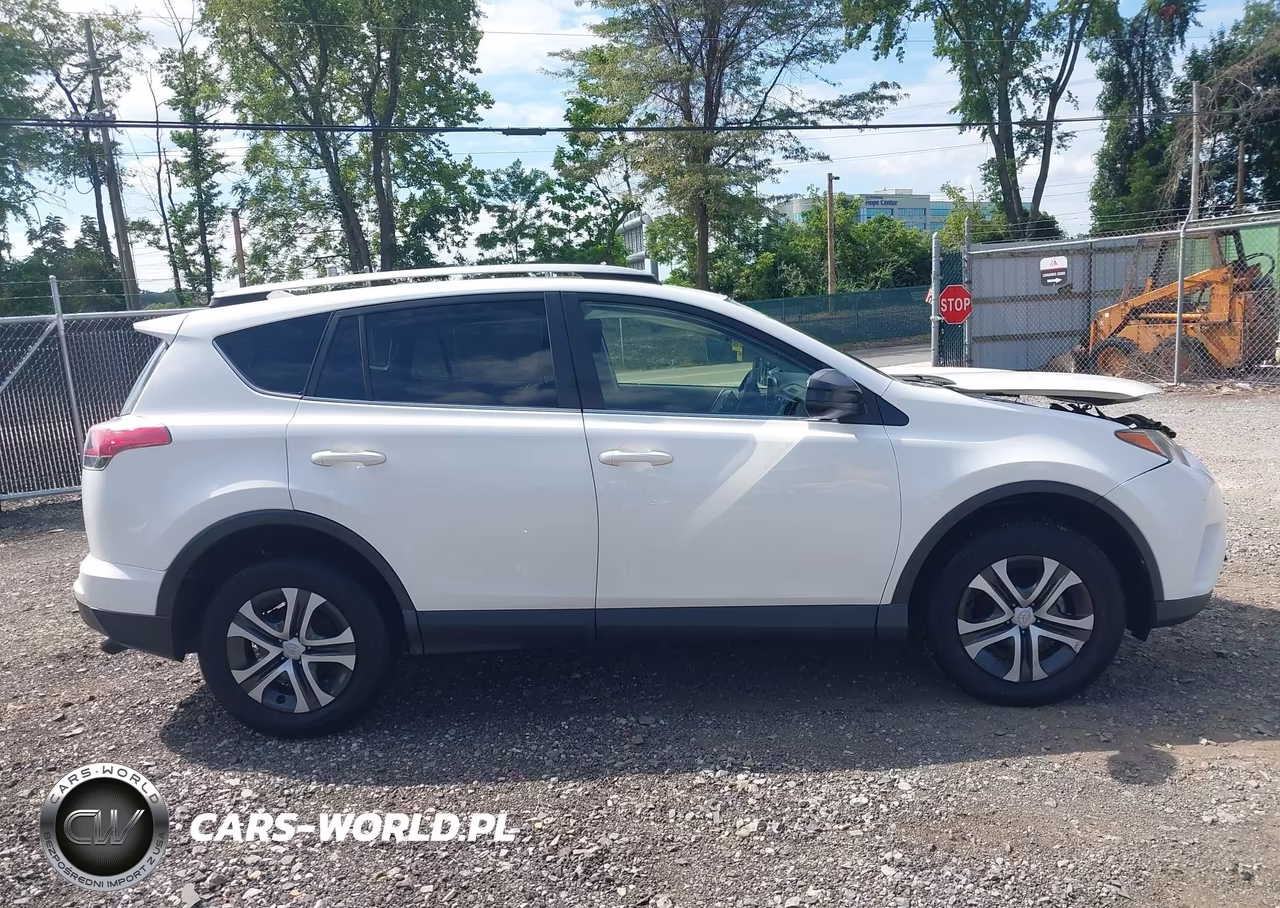 2017 Toyota Rav4 Le VIN:JTMBFREV0HJ171255 - 9