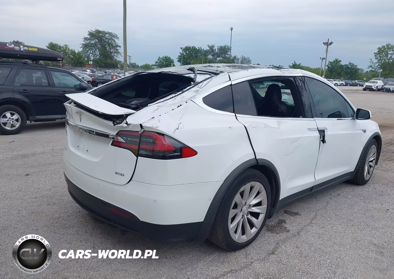 2016 Tesla Model X 60D-70D-75D-90D VIN:5YJXCAE25GF019063 - 4