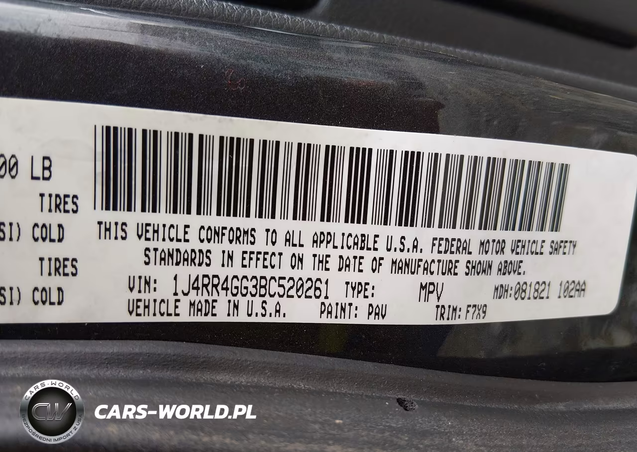 2011 Jeep Grand Cherokee Laredo VIN:1J4RR4GG3BC520261 - 9