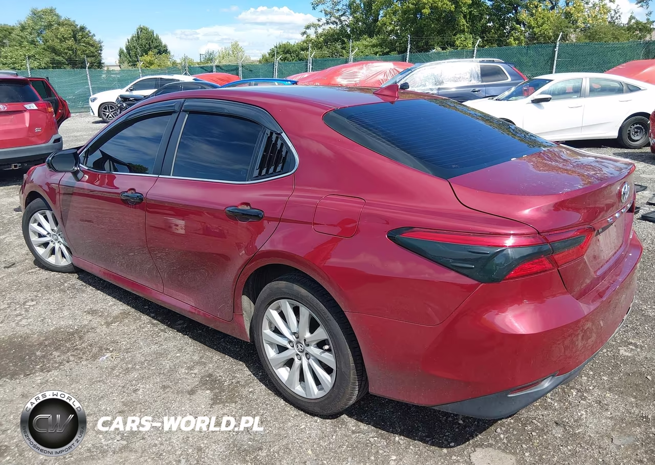 2019 Toyota Camry Le VIN:4T1B11HK2KU686759 - 3