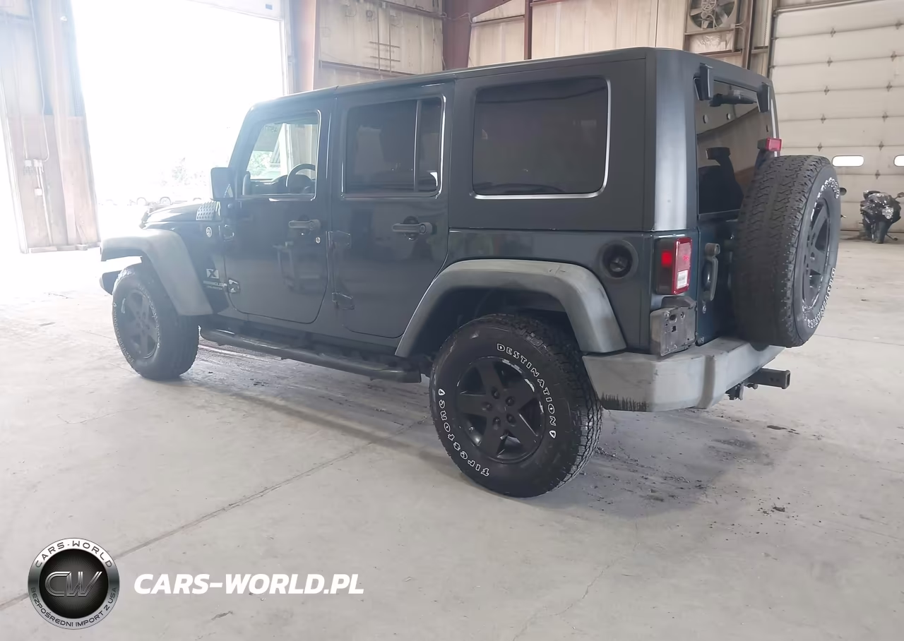 2008 Jeep Wrangler Unlimited X VIN:1J4GA39168L519793 - 3