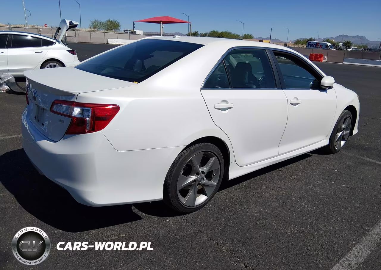 2012 Toyota Camry Se Limited Edition VIN:4T1BF1FK8CU617936 - 4