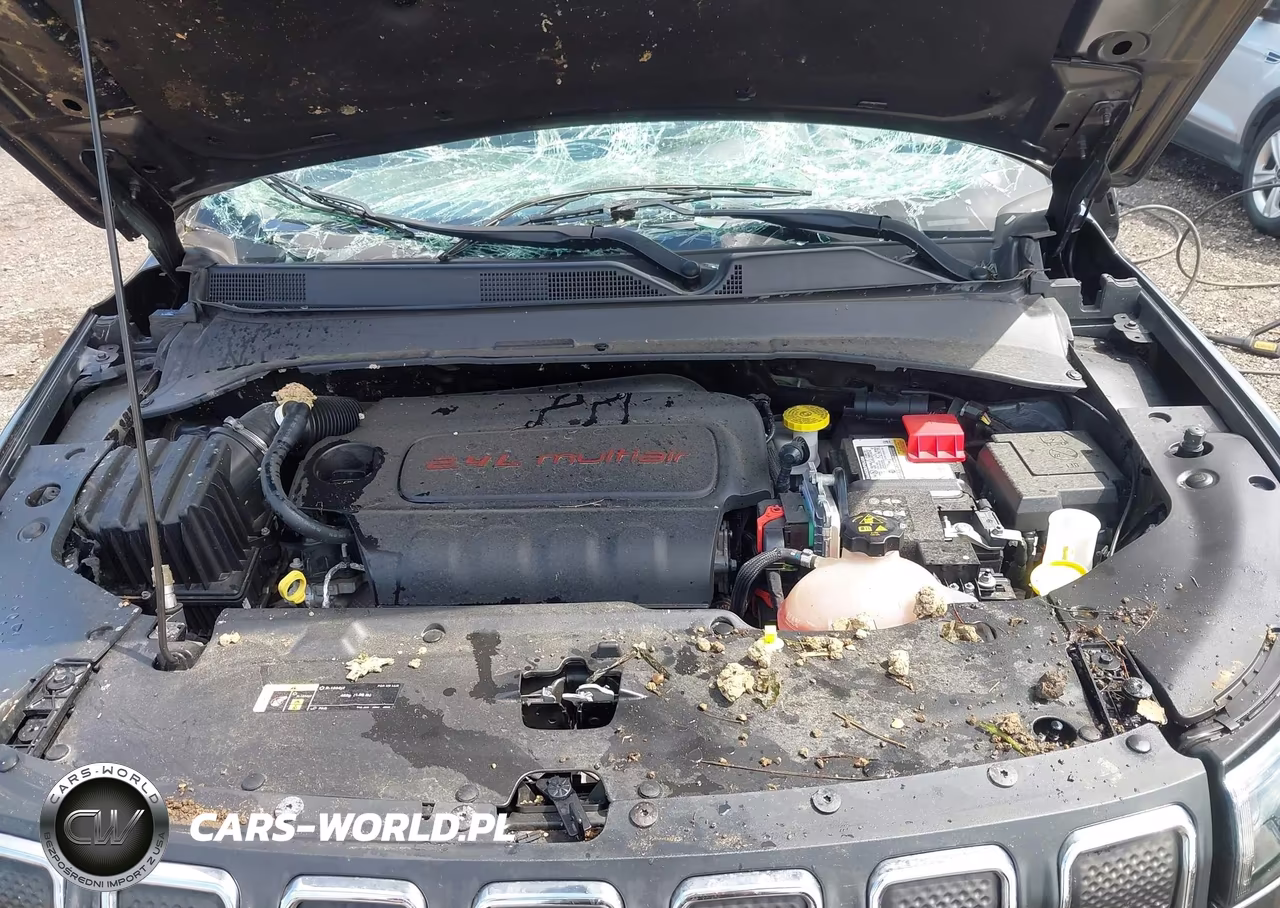 2022 Jeep Compass Latitude Lux 4X4 VIN:3C4NJDFB3NT218933 - 10