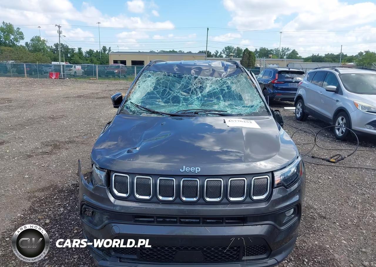 2022 Jeep Compass Latitude Lux 4X4 VIN:3C4NJDFB3NT218933 - 6