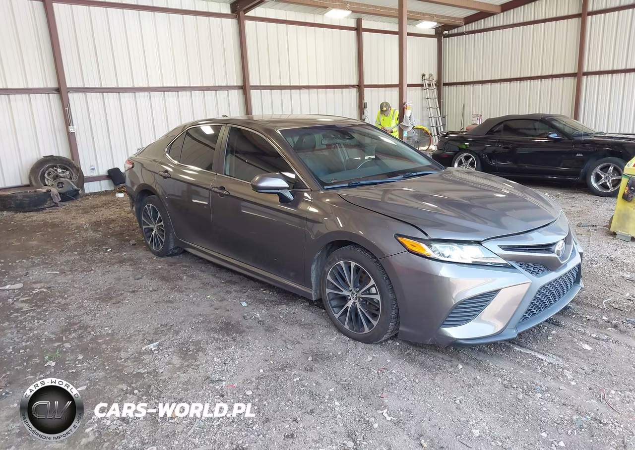 2020 Toyota Camry Se
