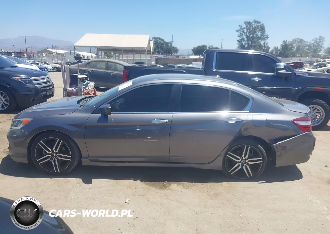 2016 Honda Accord Sport VIN:1HGCR2F54GA095332 - 14