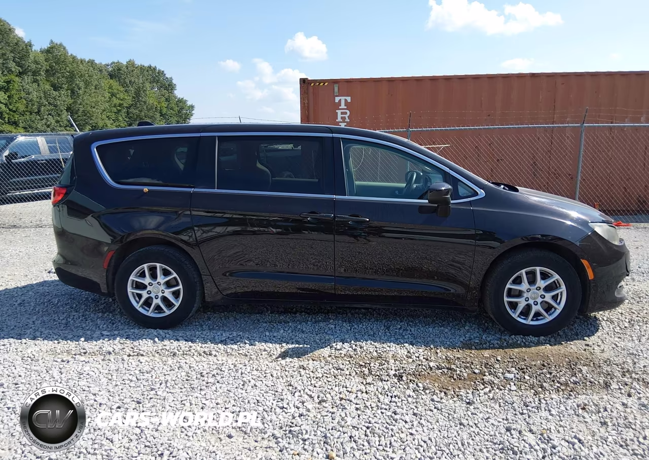 2017 Chrysler Pacifica Lx VIN:2C4RC1CG2HR627460 - 13