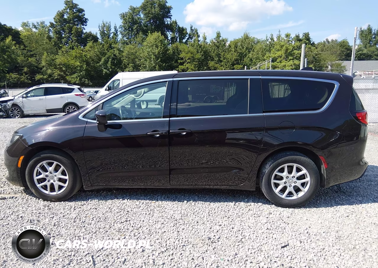 2017 Chrysler Pacifica Lx VIN:2C4RC1CG2HR627460 - 14