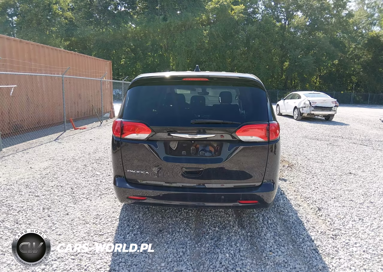 2017 Chrysler Pacifica Lx VIN:2C4RC1CG2HR627460 - 16