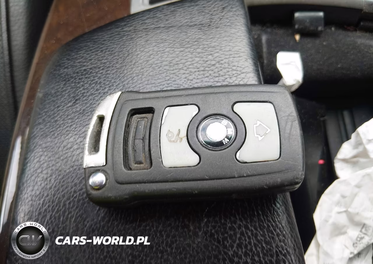 2008 BMW 750Li VIN:WBAHN83558DT78150 - 11